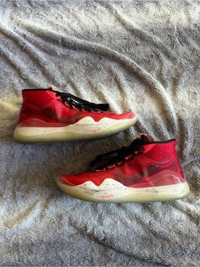 Nike Zoom KD 12 University Red Size 10 Euc